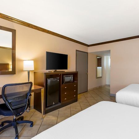 Best Western Plus Raton Hotel Eksteriør bilde