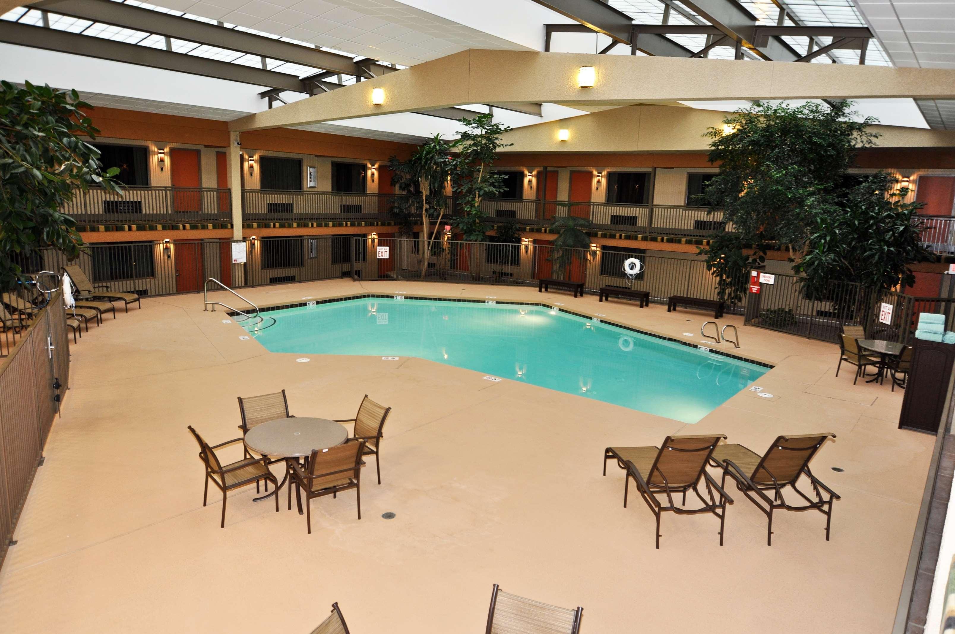 Best Western Plus Raton Hotel Eksteriør bilde