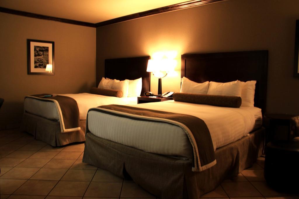 Best Western Plus Raton Hotel Eksteriør bilde